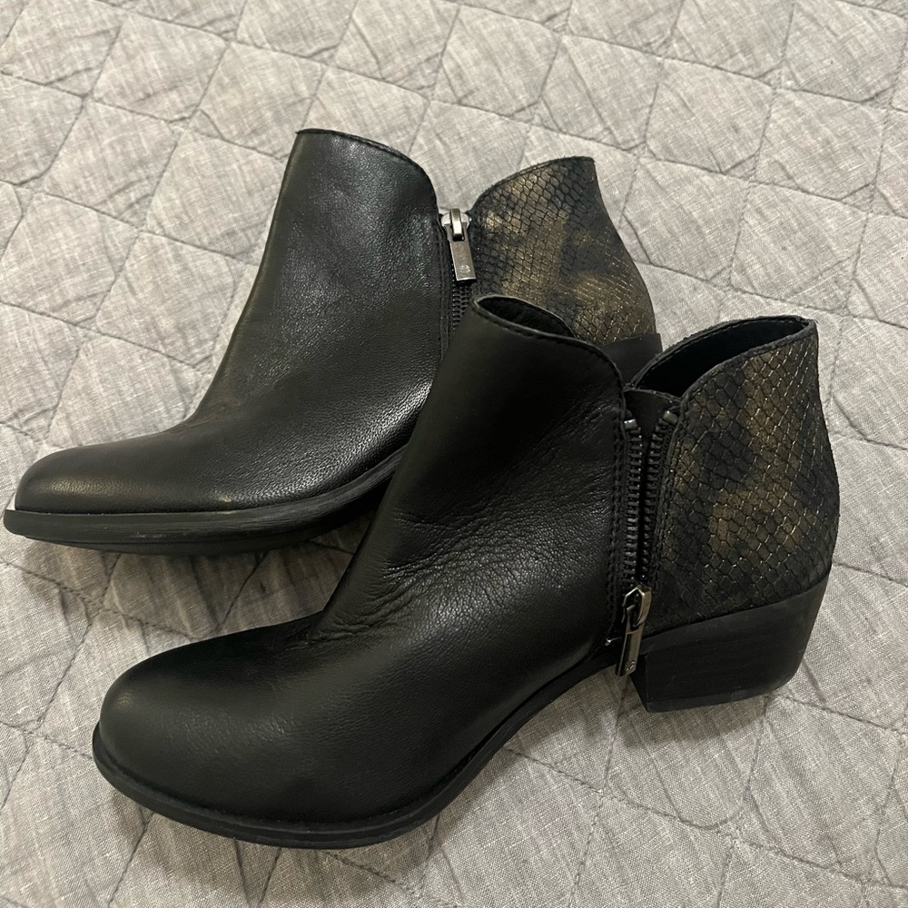 Worn once lucky brand black ankle boots